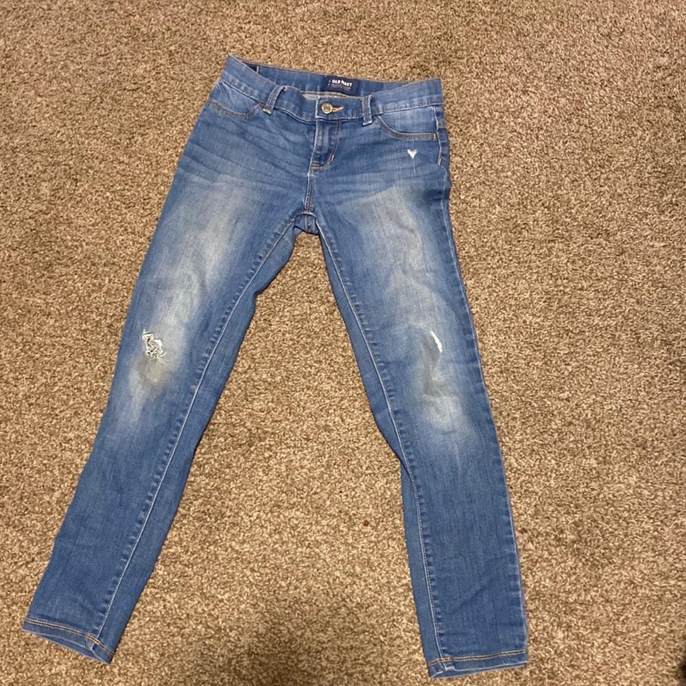 10-12 - Picture 1 of 4